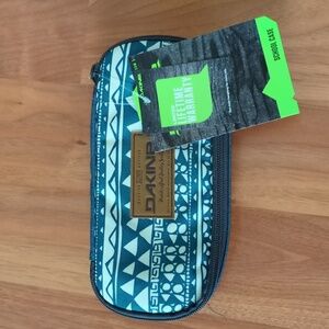 Dakine School Case / Pencil Case / Makeup Organizer